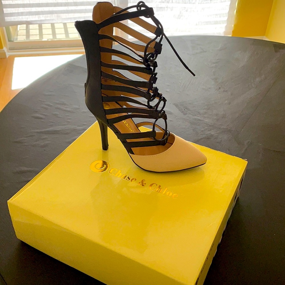 Chase & Chloe heels